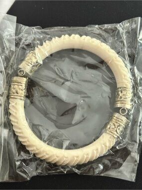 Women's Carved bone  Cream Bracelet with Silver Accents